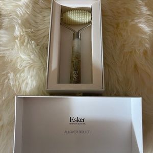 Esker textured jade roller